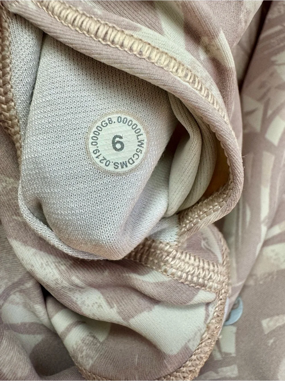 Lululemon Wunder Under HR 25” Luxtreme Shadow Leaf Light Ivory Muse Sz 6 NWOT